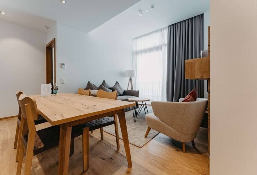 Люкс 2 Спальни, Radisson Blu Hotel Reussen, Andermatt