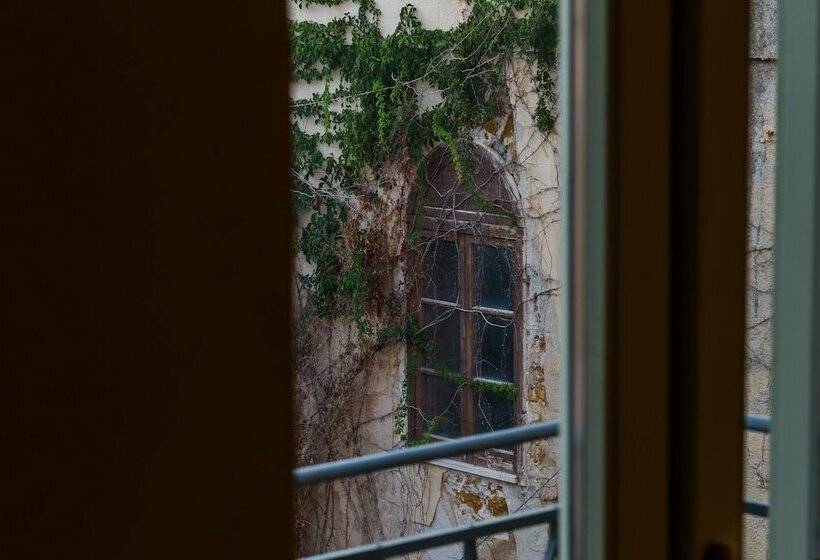 سوئیت دلوکس 2 خوابه, De Gregorio Suites