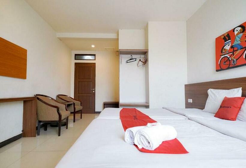 Номер Стандарт, Reddoorz Near Braga Street