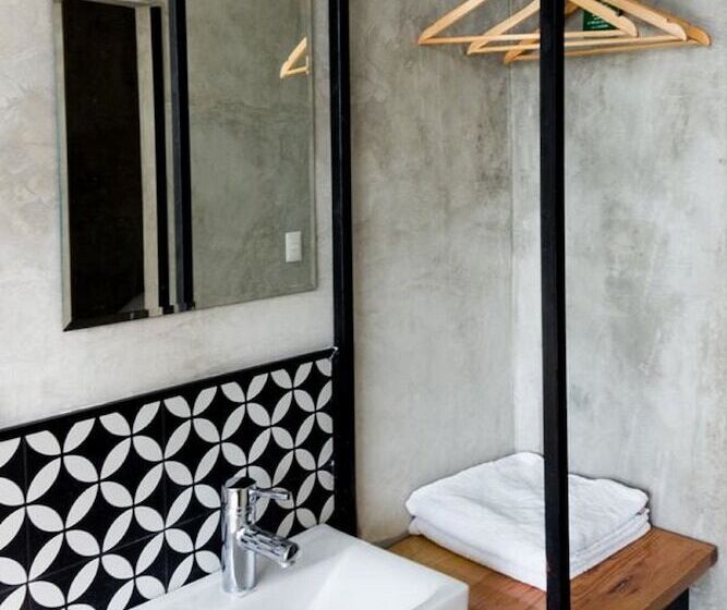标准间, Urban Bacalar