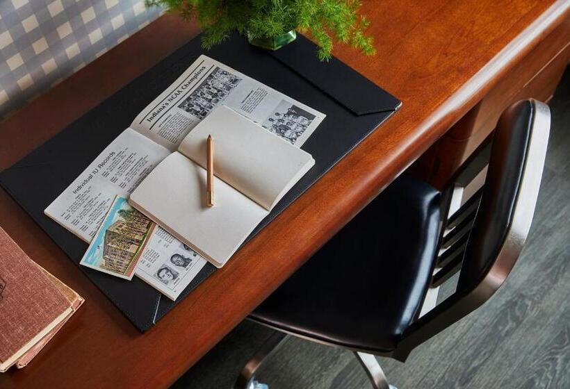 Suite Letto King, Graduate By Hilton Bloomington