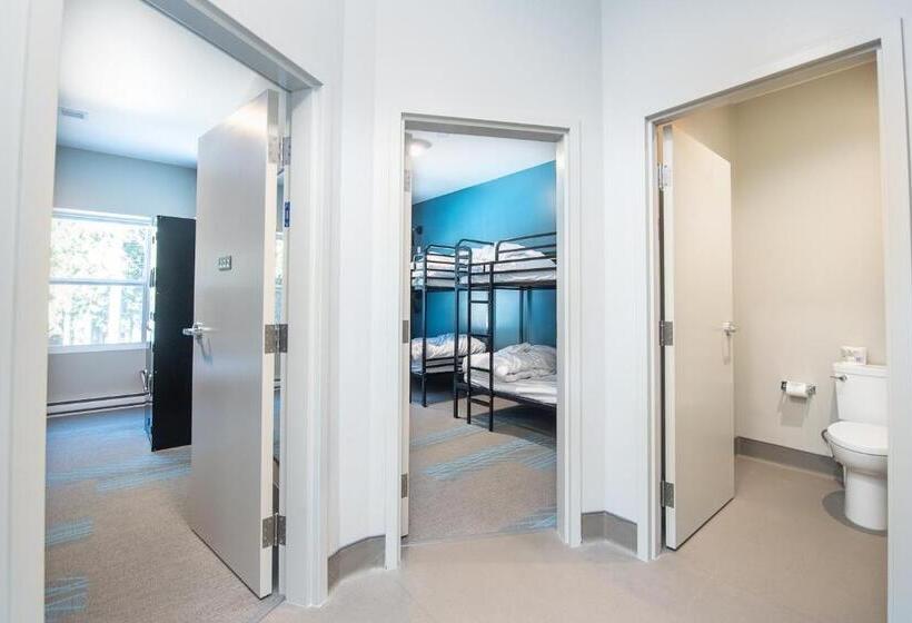 四人标准间, Nowhere Special Hostel
