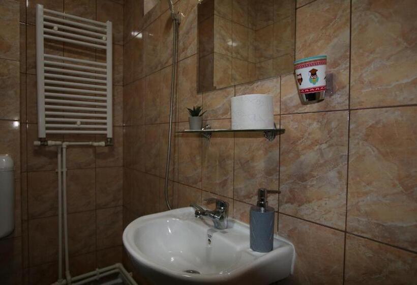 اتاق خانوادگی, B&b Duo Caffe Baneasa