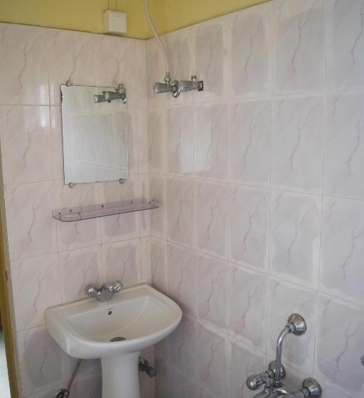 اتاق استاندارد با تخت بزرگ, Sewak Lodge