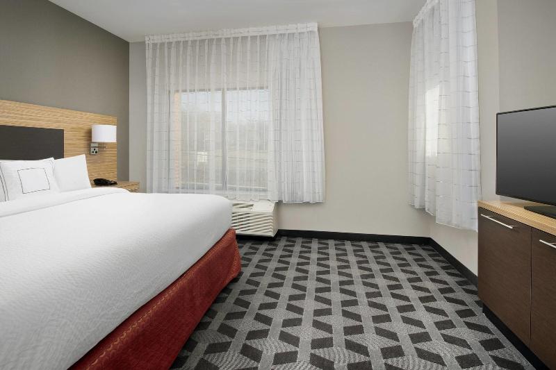 스탠다드 스튜디오 킹침대, Towneplace Suites By Marriott College Park