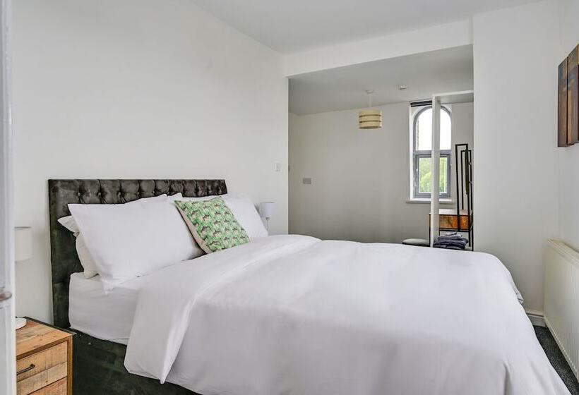 Quarto Deluxe, Albert View