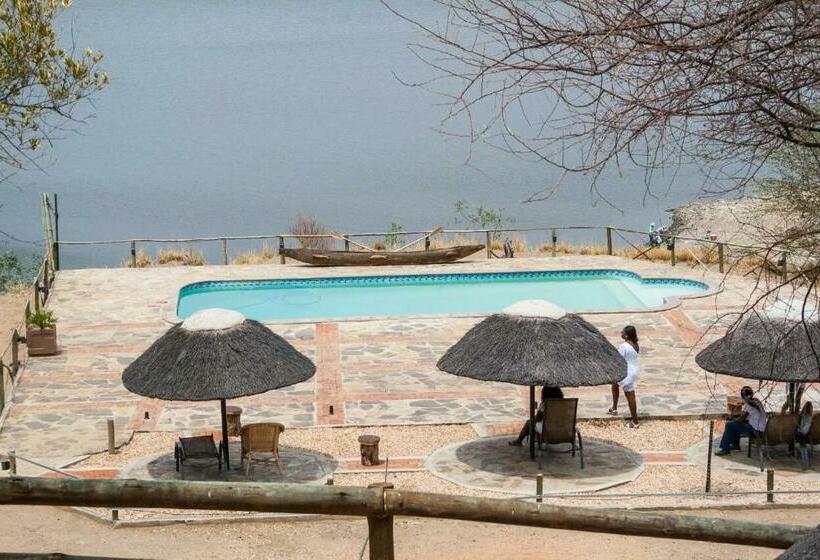 اتاق استاندارد با چشم‌انداز دریاچه, Von Bach Dam Resort