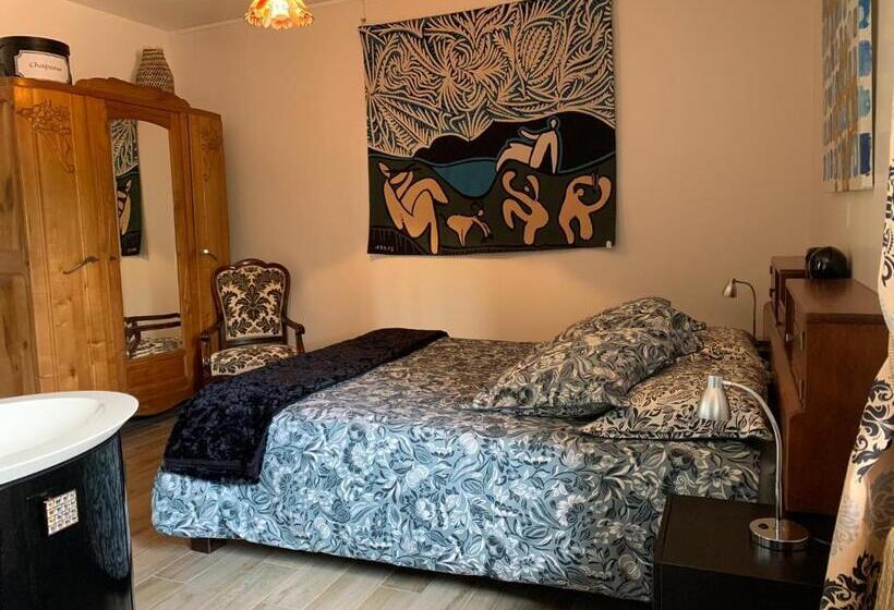 Номер Deluxe, Logis De La Roche  Niort  Chauray