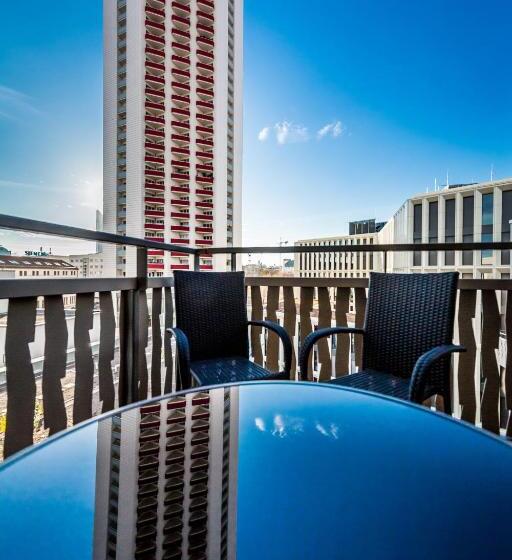 Королевский Люкс, Best Western Plus Royal Suites