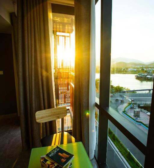 سوییت خانوادگی, Moonlight Bay Hotel & Apartment