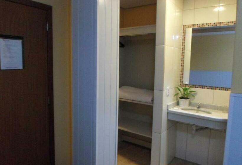 Quarto Triplo Superior, Ivo De Conto