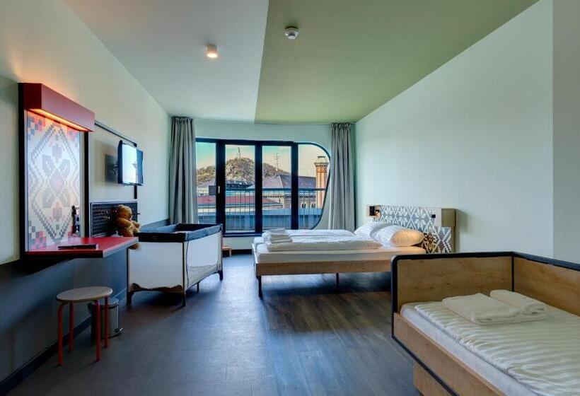 Трехместный Номер Superior, Meininger Budapest Great Market Hall