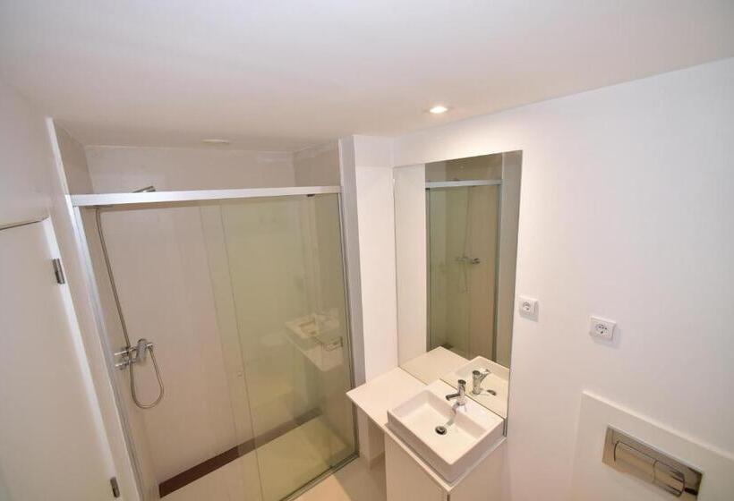 침실 3개 아파트, Xenon Urban Apartments