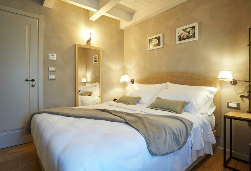 Номер Стандарт, Relais Villa Miraglia