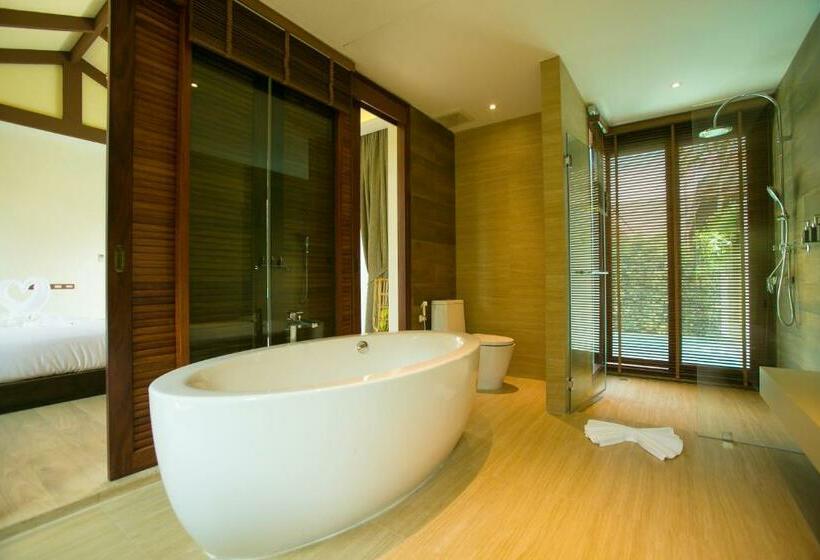 ویلای یک اتاق خوابه با استخر شنا, Triple Tree Beach Resort