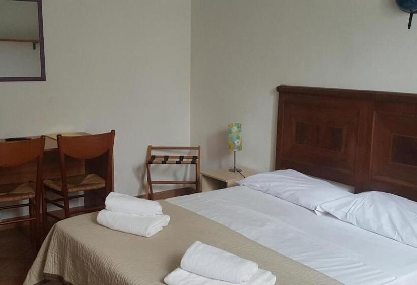 اتاق استاندارد با سرویس بهداشتی مشترک, Casa Di Alfredo Affittacamere