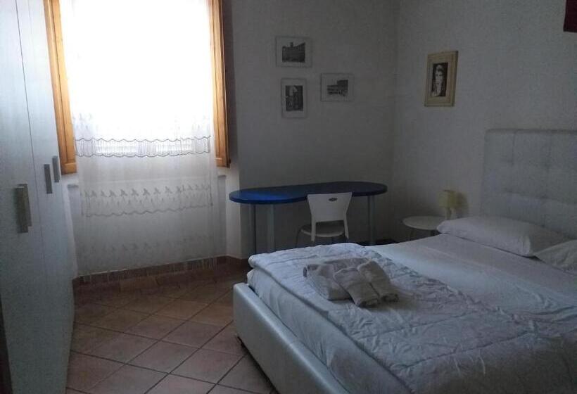 اتاق استاندارد با سرویس بهداشتی مشترک, Casa Di Alfredo Affittacamere