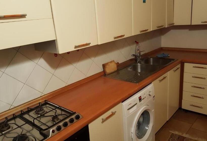 اتاق استاندارد یک تخته با سرویس بهداشتی مشترک, Casa Di Alfredo Affittacamere