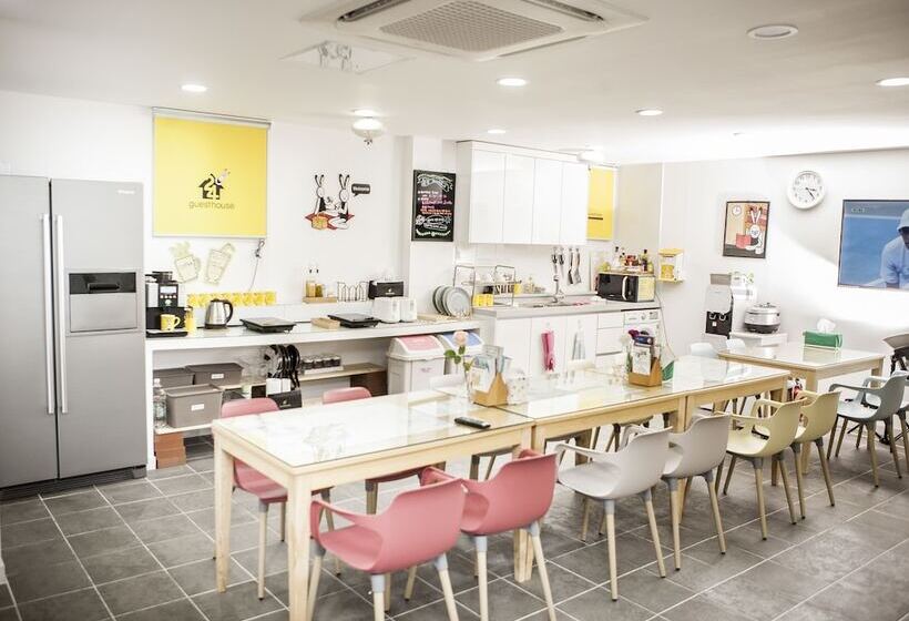 غرفة قياسية ثلاثية, 24guesthouse Jeonju
