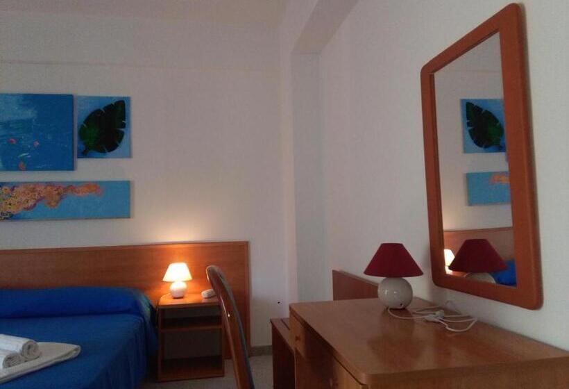 اتاق استاندارد یک نفره, Al Saliceto