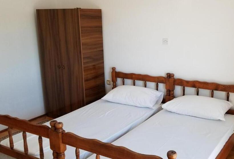 اتاق اکونومی, Guesthouse Kodre
