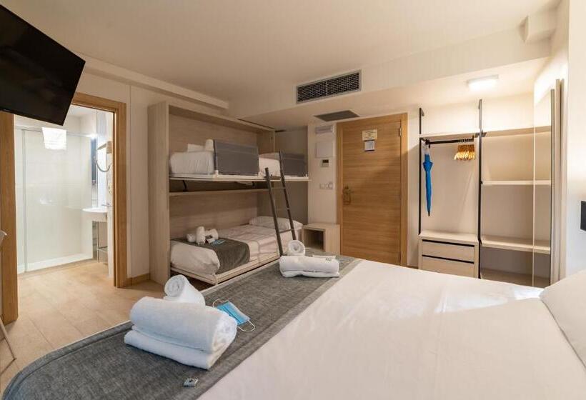 חדר קלאסי לארבעה, Atotxa Rooms