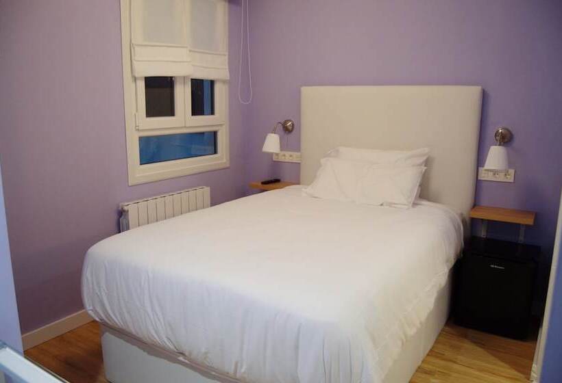 Номер Стандарт Индивидуальный, Bilbao Art Lodge Staynnapartments