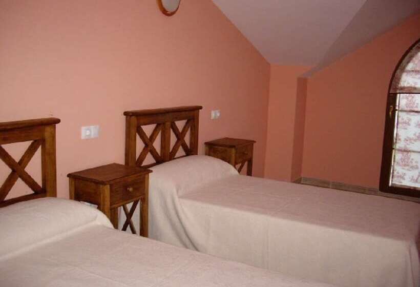 Номер Стандарт, Hostal Catalina De Austria