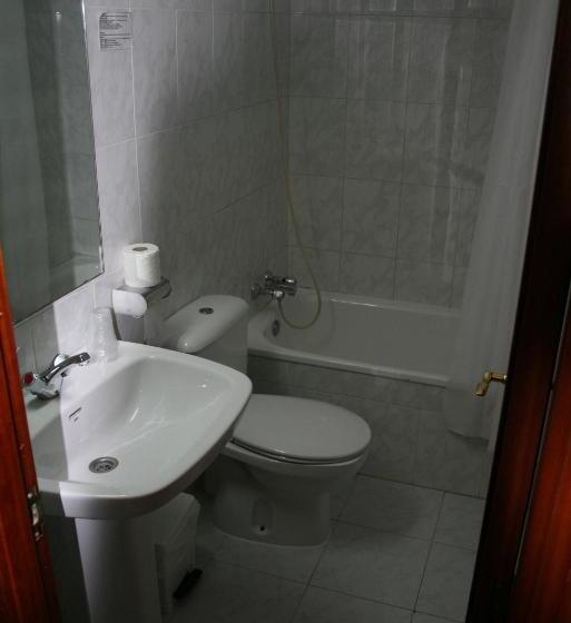 Семейный Номер, Hostal Puente De Piedra