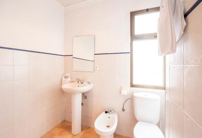 Номер Стандарт Трехместный, Hostal Santiago