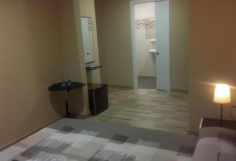 Номер Superior, Pensión Avenida