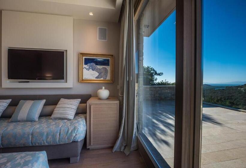 اتاق لوکس با بالکن و چشم‌انداز دریا, Villa Margherita Wellness & Golf   Your Private Punta Ala