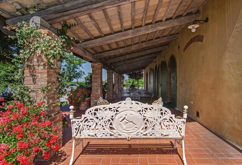 Студия Стандарт, Agriturismo Valliferone