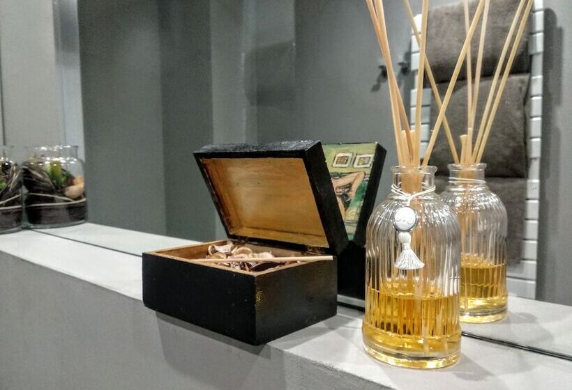 اتاق لوکس, Rumi Rooms