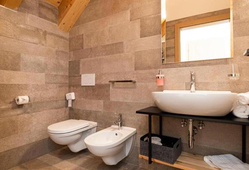 Номер Стандарт Вид на Горы, Natura Boutique Chalet Wellness Spa