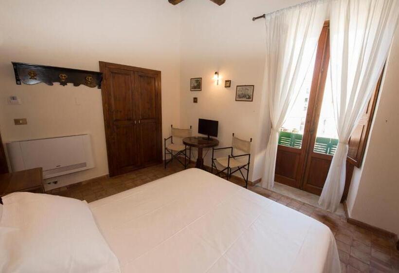 Quarto Estandar com Sacada, Camere Da Cecè