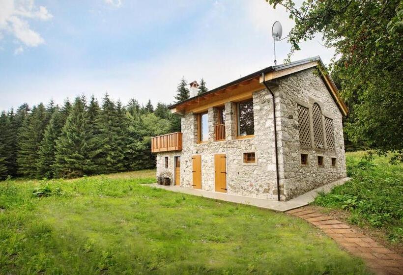 منزل غرفتين نوم, Albergo Diffuso Tolmezzo