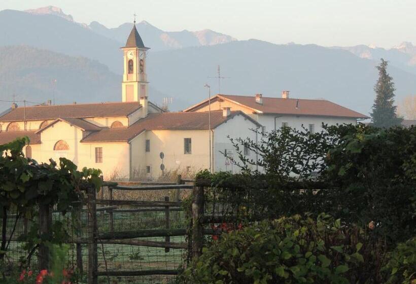 اتاق لوکس, Cascina La Commenda