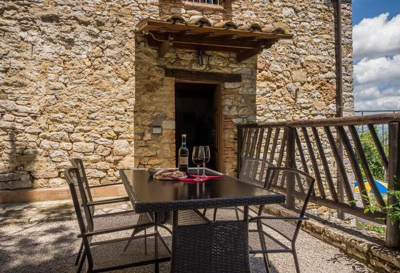 سوییت لوکس, Agriturismo Monte Acuto