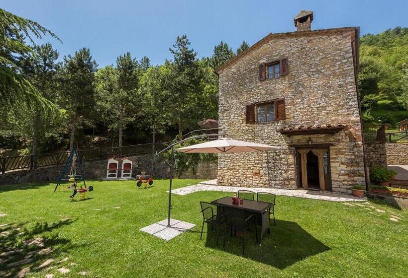 اتاق لوکس, Agriturismo Monte Acuto