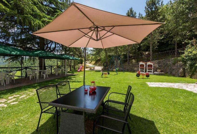 سوییت جونیور, Agriturismo Monte Acuto
