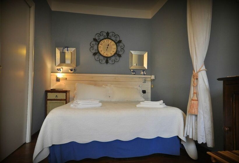 스탠다드 스튜디오, Residence La Pera Bugiarda