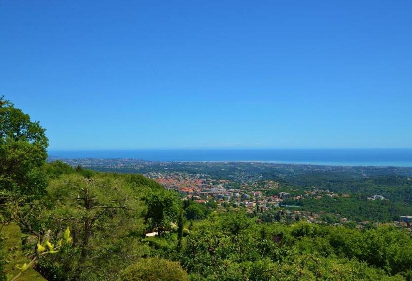 اتاق لوکس با چشم‌انداز دریا, La Bastide Des Pins