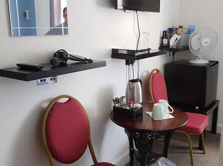 Номер Стандарт, The Rolle Quay Inn