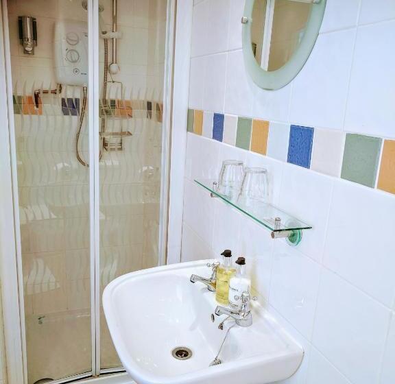 Номер Superior, Craigwell