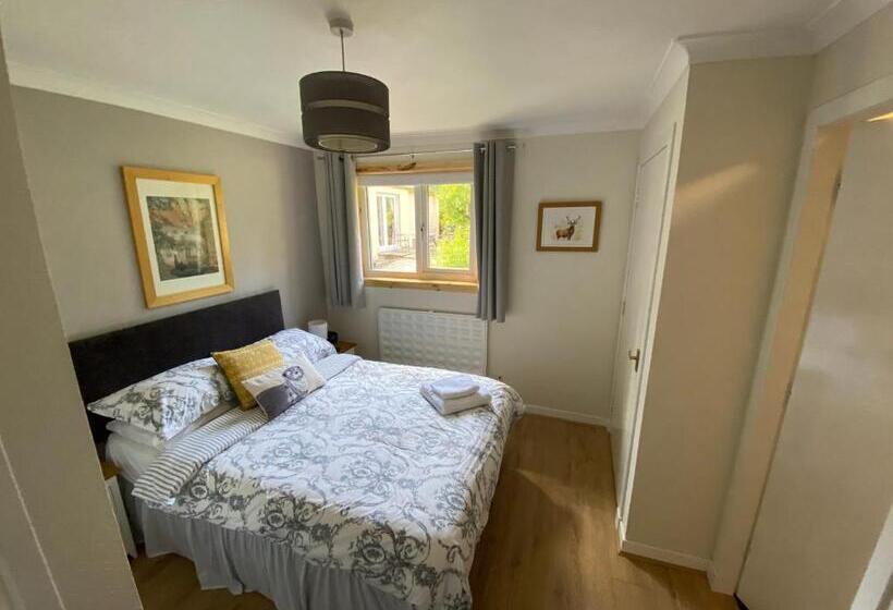 Стандартный Номер Нижний Этаж, Stables Guest House