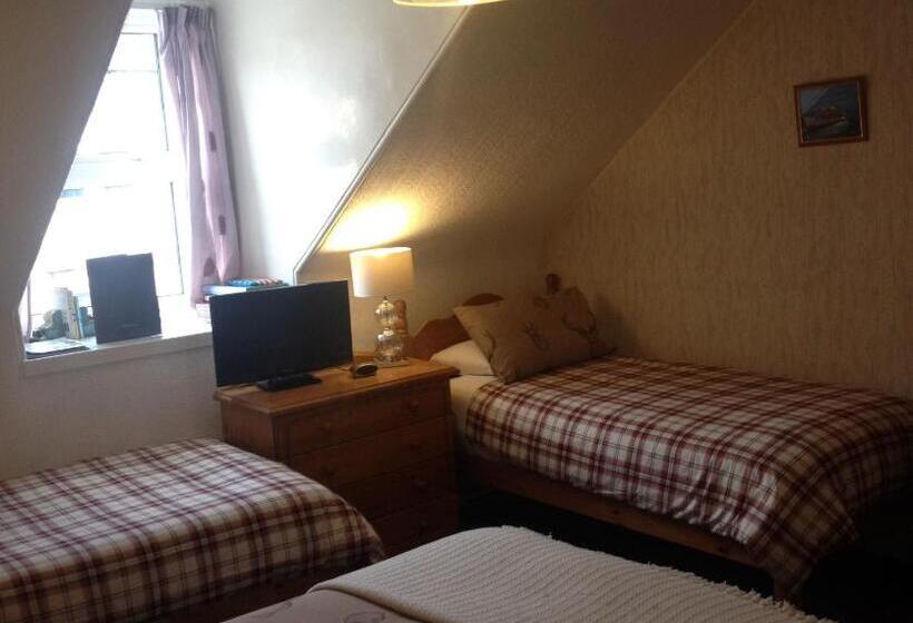اتاق چهار تخته با دستشویی مشترک, Tanglin Guest House