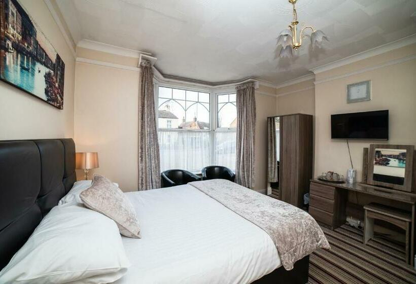 اتاق استاندارد, The Causeway Guest House