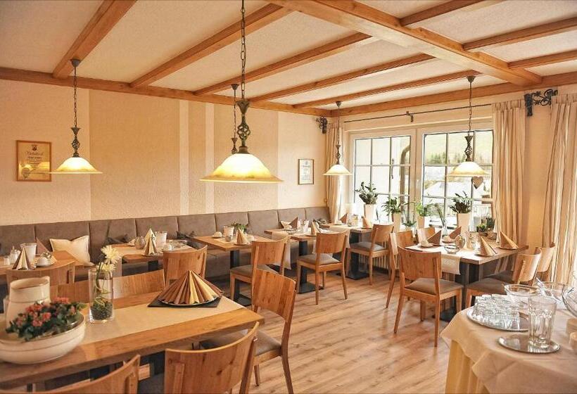 Номер Стандарт с Балконом, Wein & Gästehaus Rosenlay