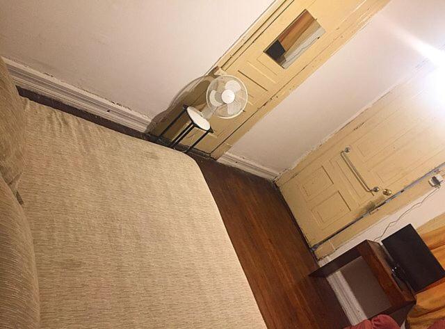 اتاق اکونومی, Hostal Fiorenttina